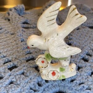 Vintage Chinese Porcelain Lovebird Hand Painted with Gold‎ Trim 5"